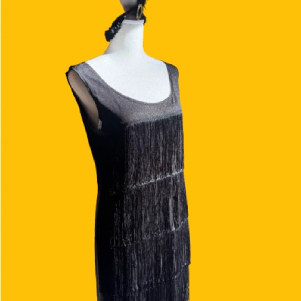 Flapper Halloween costume with feather headband